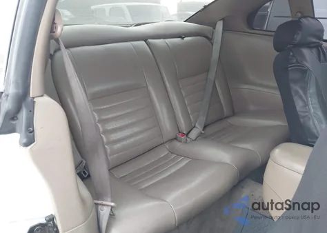 2000 Ford Mustang Gt z USA, uszkodzony, nr VIN 1FAFP42X6YF311602